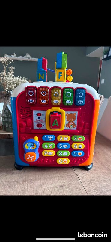 Maxi cube multi activités vtech (image 1)