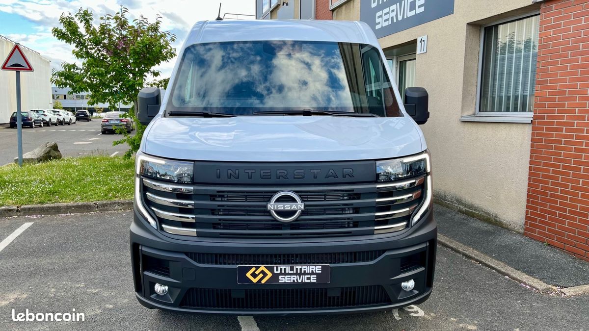 33 990 HT / Nissan interstar fourgon 3.5t l2h2 2.0 dci 170 cv BVA9 N-CONNECTA neuf / tva recuperable (image 9)