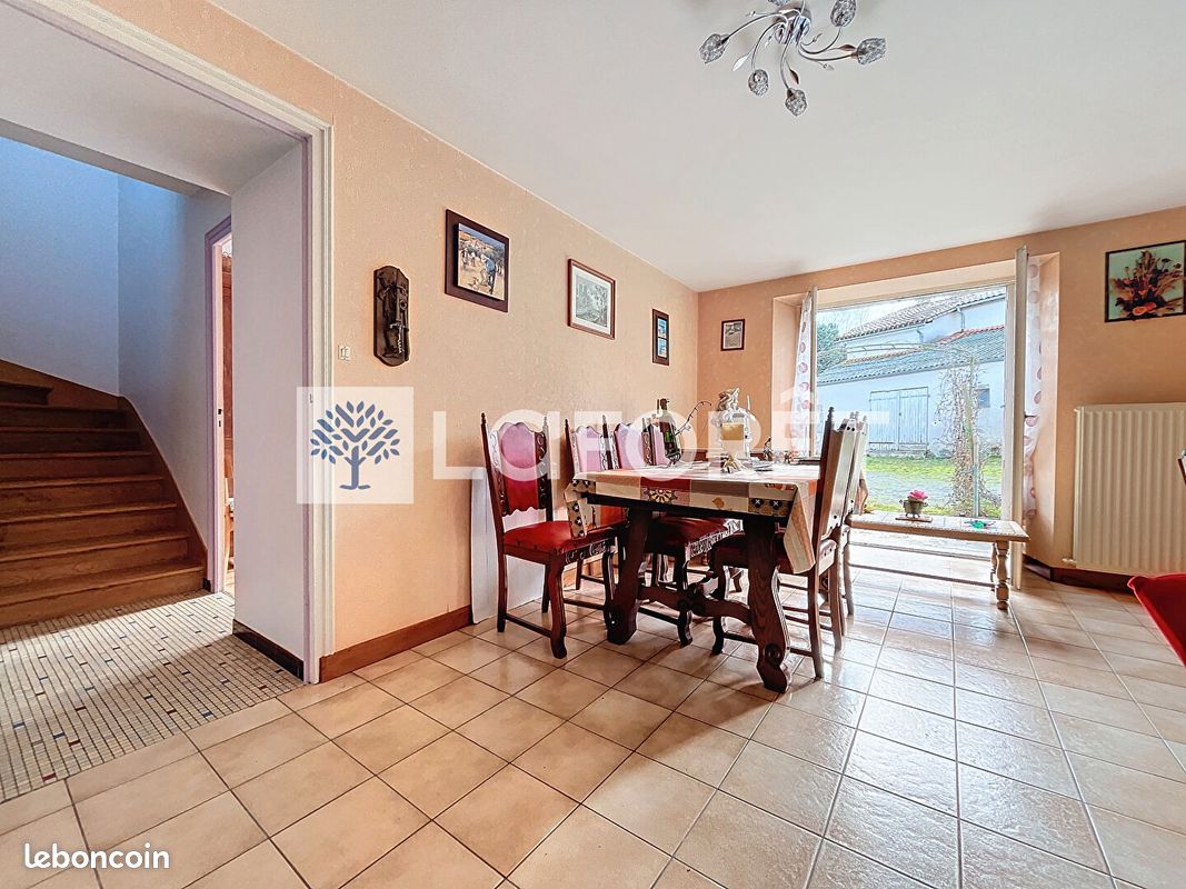 Maison 5 pièces 121 m² - Moncoutant-sur-Sèvre 79320 (image 2)