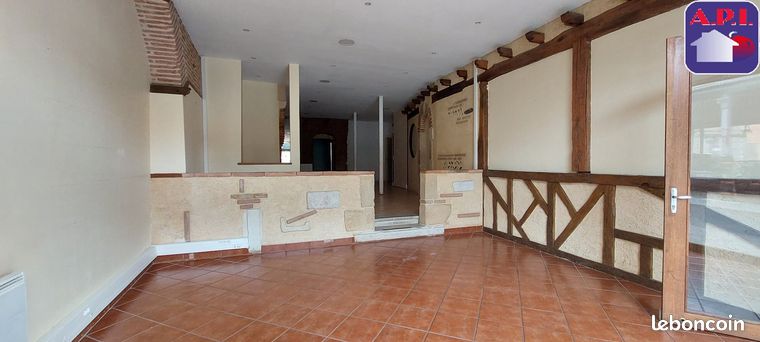Immeuble 270 m² CAZERES