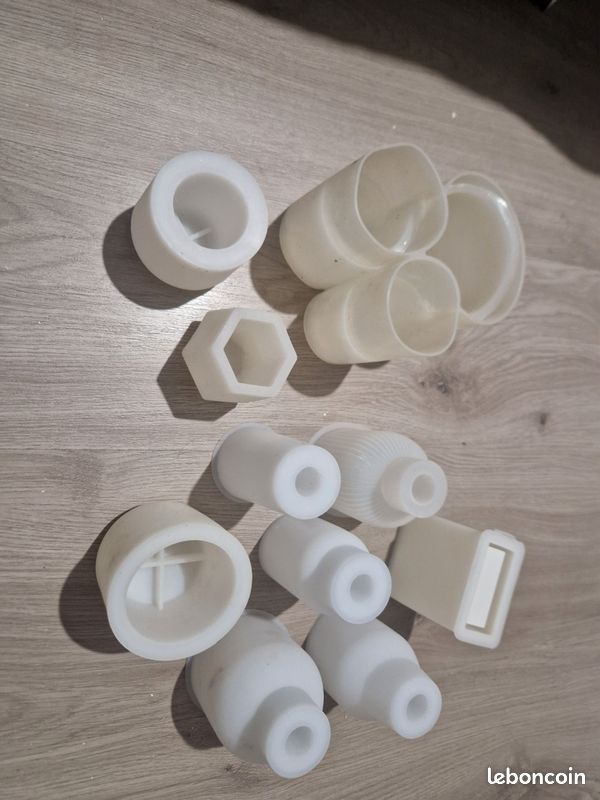 Lot de moules en silicone pour jesmonite ou résine (image 1)