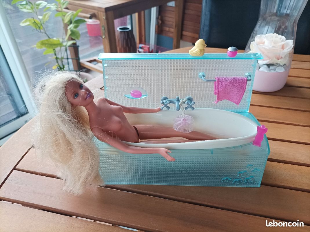 Baignoire barbie (image 1)