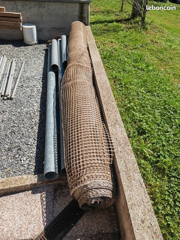 Grillage armée en fibre synthétique ( pour soutaient de talus)
Valeur 2900 HT
Vendu 900 (image 1)
