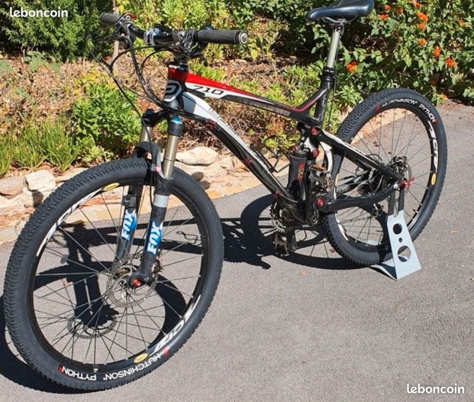 Vtt electrique giant tout suspendu