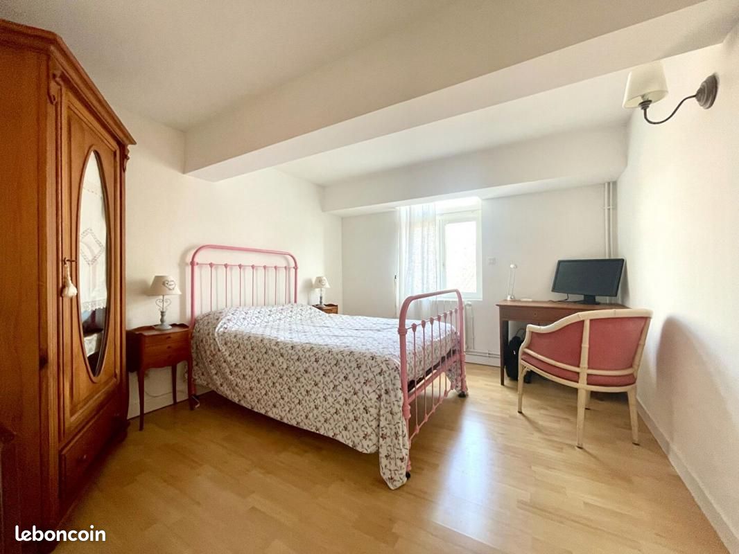 Maison 6 pièces 168 m² - Saintes 17100 (image principale 15)