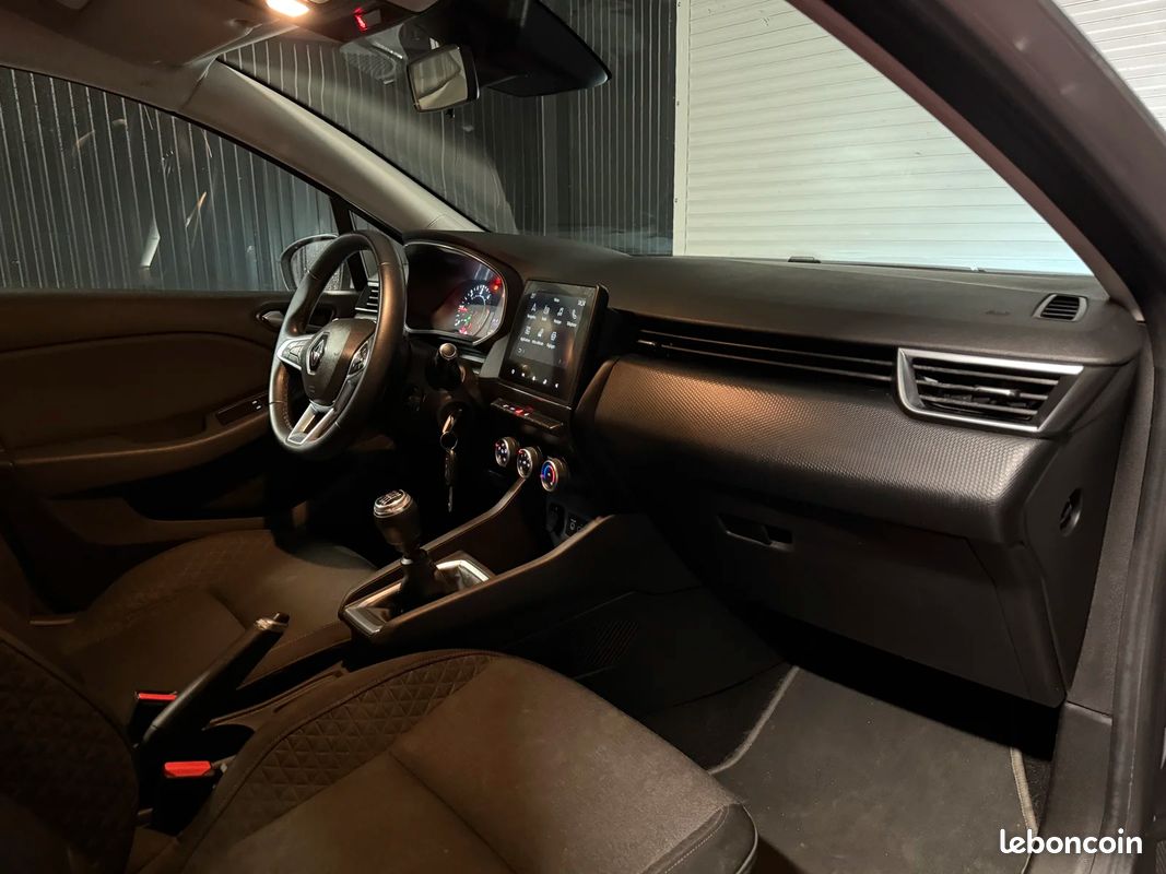 Renault CLIO V 1.5 DCI 85 CH Business Edition (image 17)