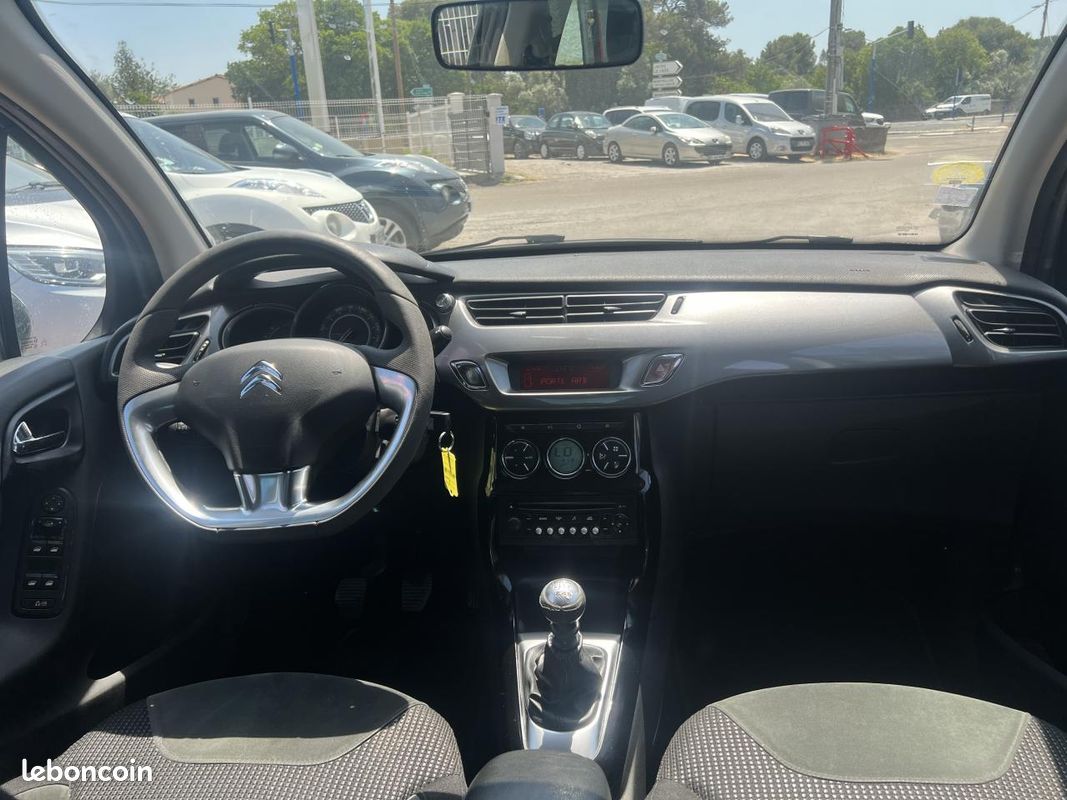 CITROEN C3 1.6 HDi - 110 20010 BERLINE Exclusive (image 10)