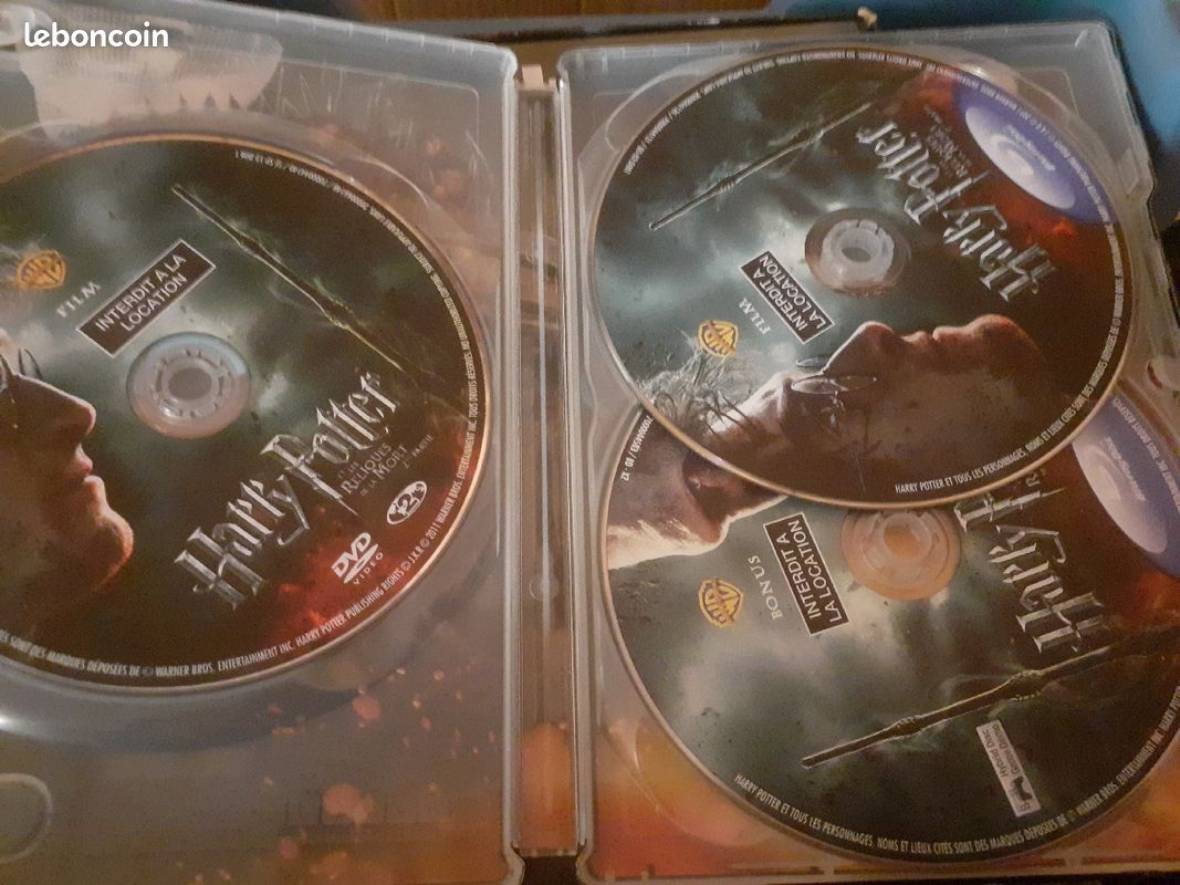 Vends coffret harry Potter plus un dvd en cadeau (image 2)