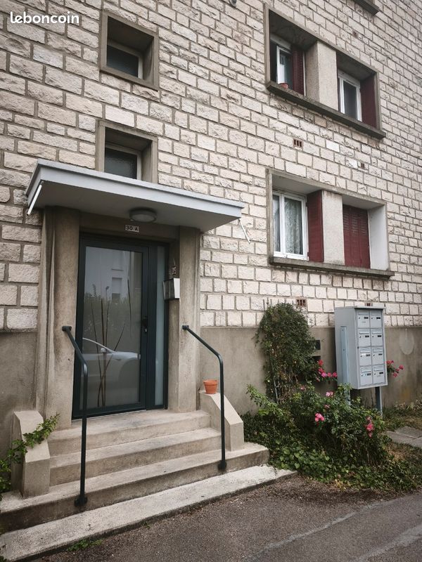 Appartement 2 pièces 53 m² · à Sainte-Savine · 53,4 m² · 92 000 €