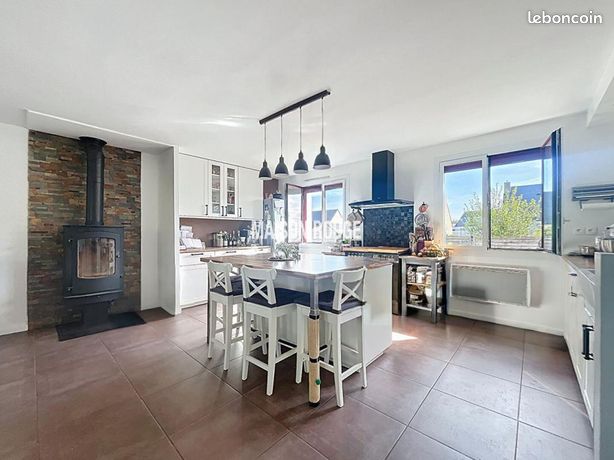 Maison 9 pièces 134 m²