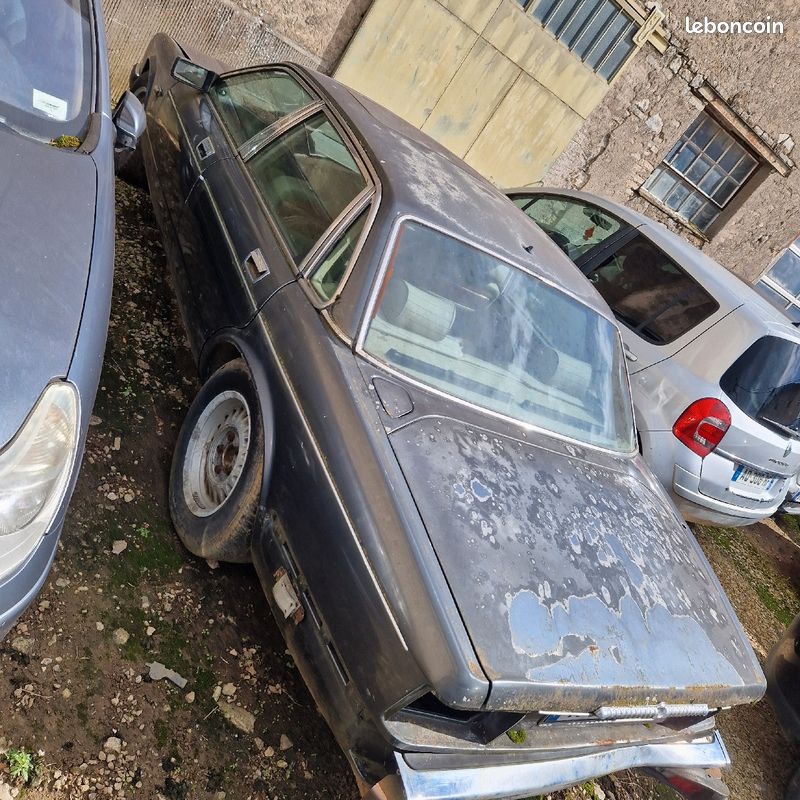 Pièces jaguar XJ6 (image 1)