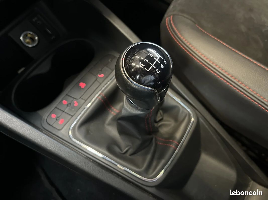 SEAT IBIZA 1.0 TSI 110 FR - CUIR ALCANTARA - TOIT OUVRANT - GPS - CLIM Auto - (image 31)