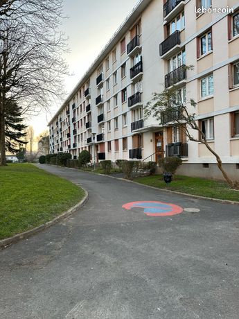 https://img.leboncoin.fr/api/v1/lbcpb1/images/77/66/78/776678a6762ee7e7c39203c232af67def449e05b.jpg?rule=ad-image