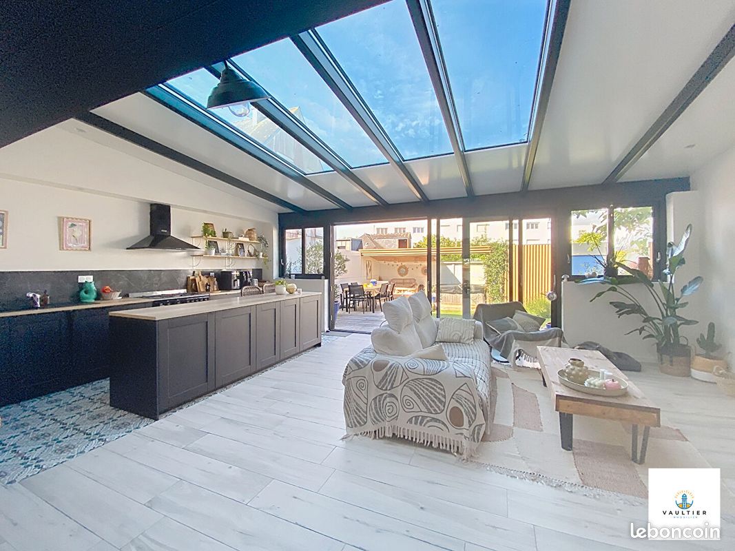 Maison 7 pièces 186 m² · à Larmor-Plage · 186 m² · 649 900 €