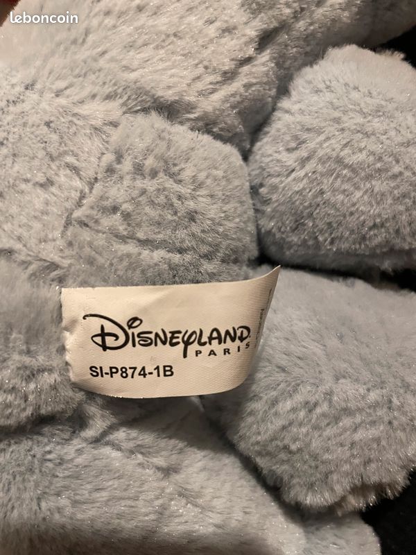 Peluche Dumbo Disney hauteur environ30cms. Hors frais de port (image 1)