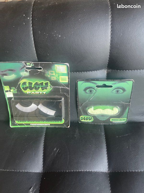 Moustache et faux cils phosphorescents (image 1)