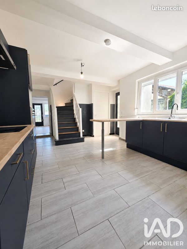 Maison 3 pièces 95 m² · à Neufmanil · 95 m² · 99 000 €