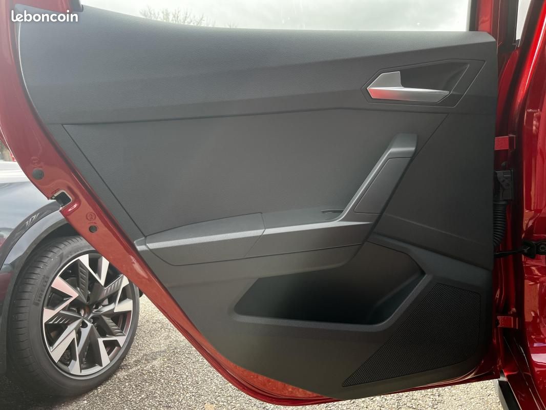 Seat Arona 1.0 TSI 115 ch Start/Stop DSG7 Copa (image 15)
