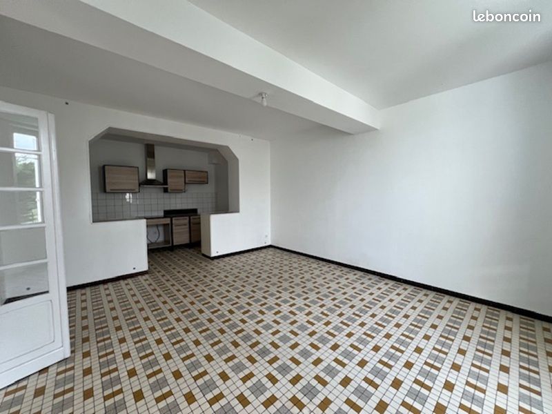 Maison 3 pièces 78 m² · à Aiguillon · 78 m² · 530 €/mois
