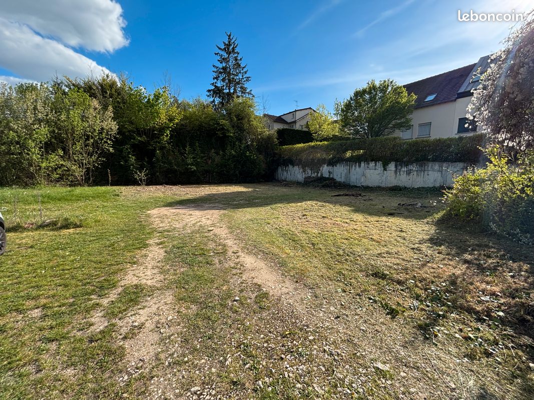 Terrain Auxerre - Quartier de La Noue (676m²)