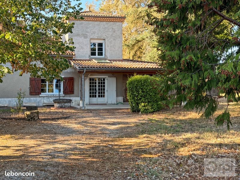 Maison 3 pièces 123 m² · à Fleurance · 123 m² · 190 000 €