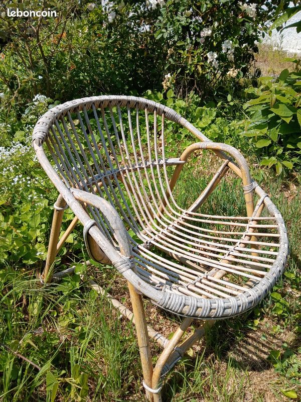 Chaise extérieure (image 1)