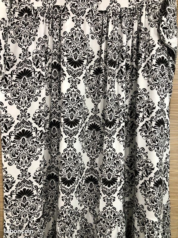 Robe longue petites manches arabesques noire (image 2)