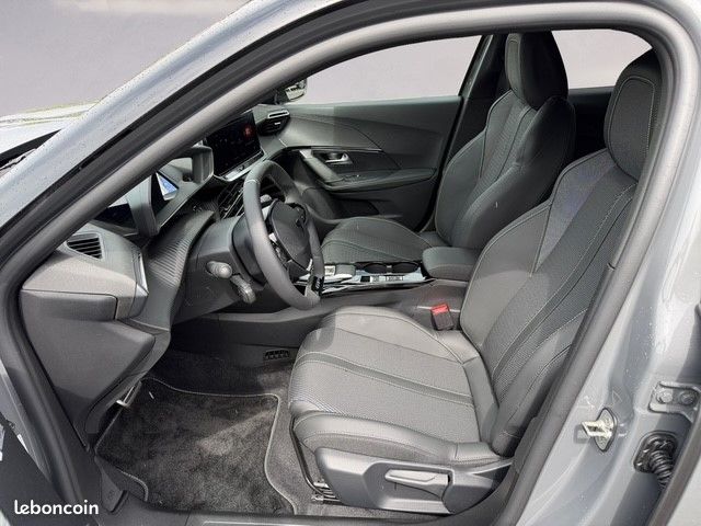 Peugeot 2008 145 GT E-DSC6 Hybrid (image 11)