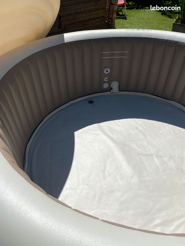 Jacuzzi Spa Intex 6 places + 1 bassin neuf (image 3)