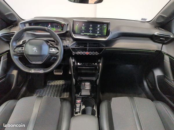 Peugeot 208 GT PureTech 100 S&S EAT8 (image 9)
