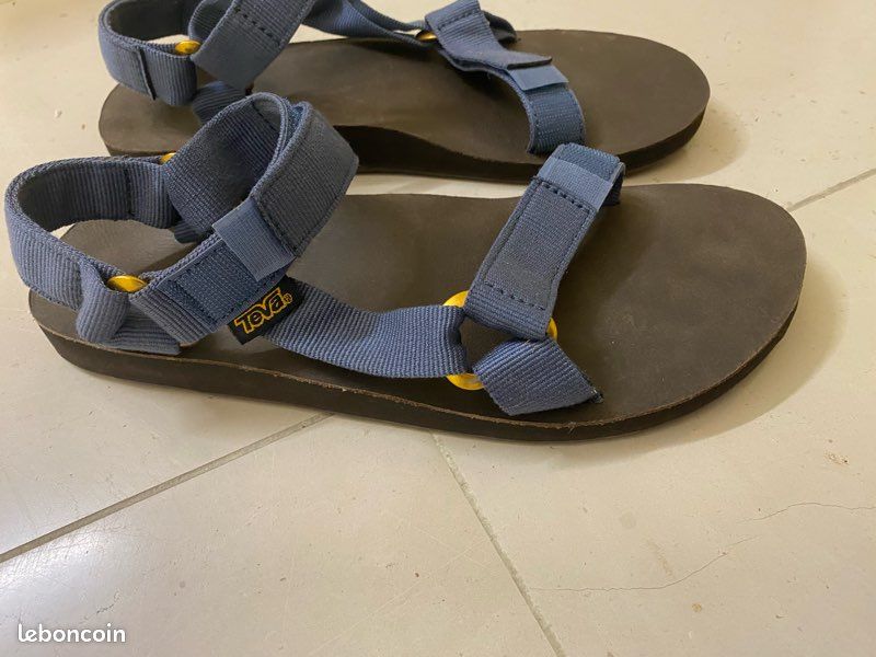 Sandales pour hommes, marque TEVA. Nouveau (image 1)
