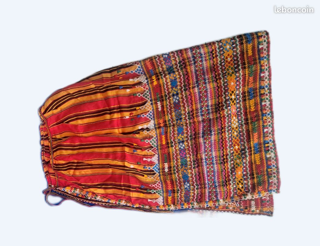 Robe kabyle broderie à la main (image 1)