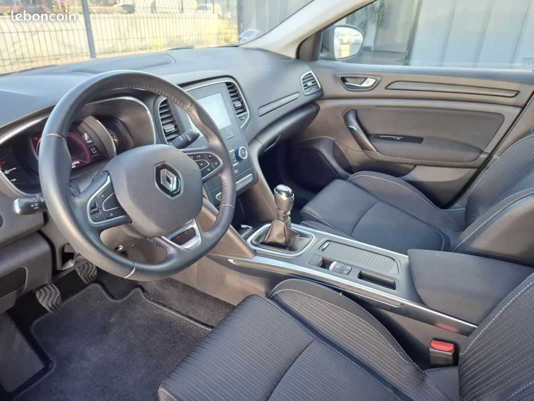 Renault megane 1.2 tce 100 energy limited (image 14)
