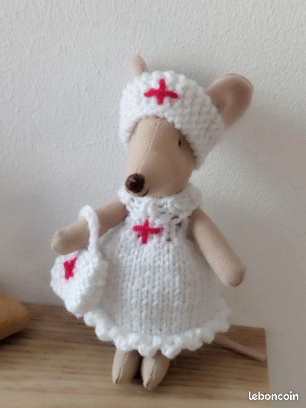 Tenue d'infirmière pour souris maileg little sister ❤️ (image 3)