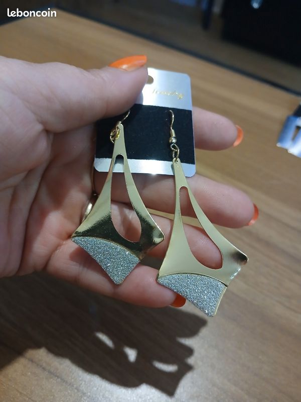 Boucles d'oreilles neuf (image 3)