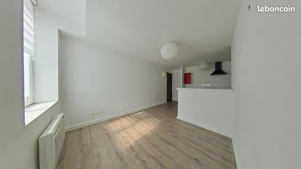 Appartement 1 pièce 28 m² · à Saint-Étienne · 28 m² · 370 €/mois