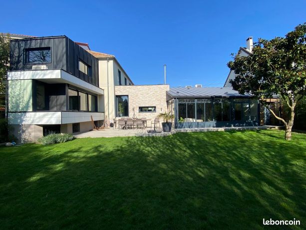 Maison 6 pièces 230 m²