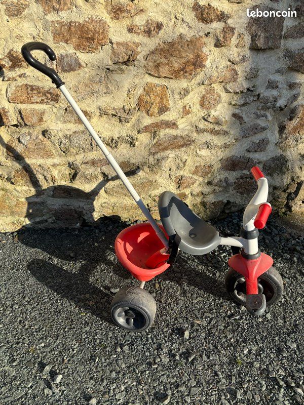 Tricycle (image 1)