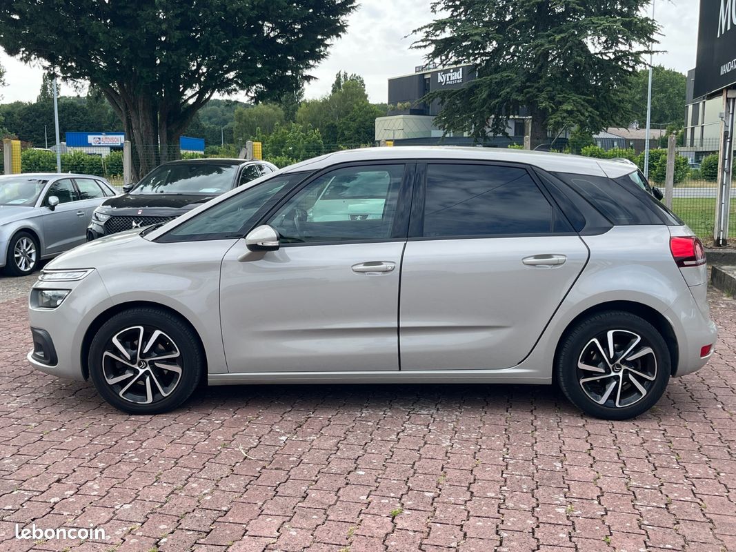 Citroën C4 Picasso II (2) 1.6 BLUEHDI 120 S&S SHINE EAT6 (image 2)