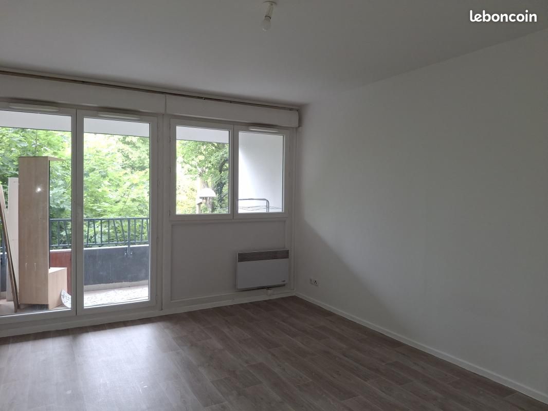 Appartement 2 pièces 56 m² · à Villefontaine · 56 m² · 548 €