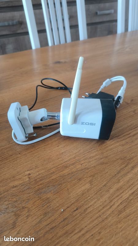 Kit Caméra Surveillance ZOSI 2.5K WiFi 8CH 4MP Avec Audio Et IA - 4 Caméras