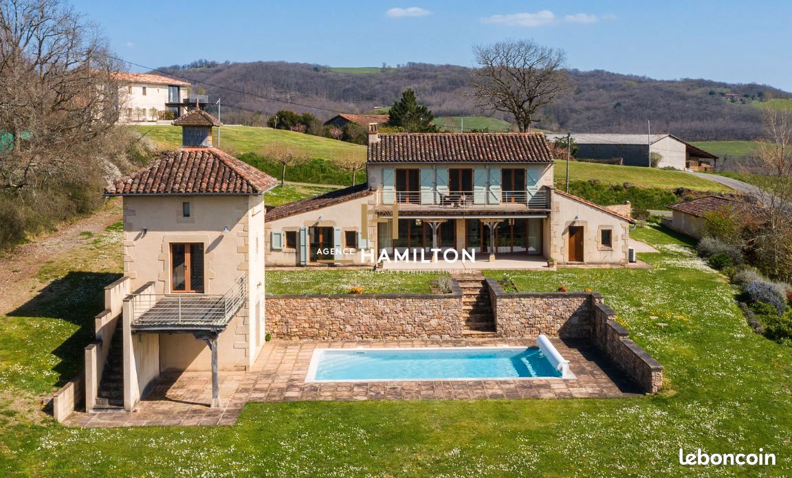 Maison 7 pièces 217 m² · à Cordes-sur-Ciel · 217 m² · 690 000 €