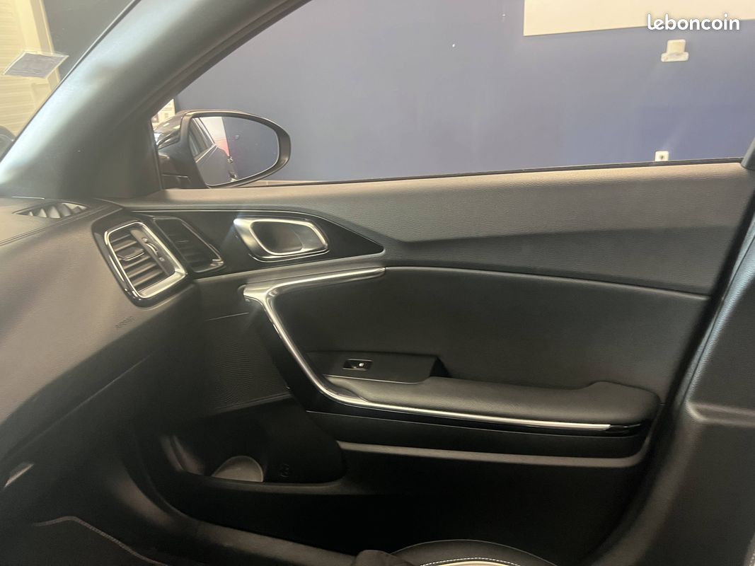 KIA PROCEED 1.4 T-GDI 140 ch ISG BVM6 GT Line (image 21)