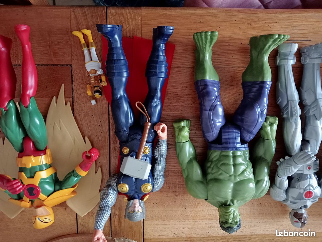 Lot 9 figurines Marvel 30 cm (image 3)
