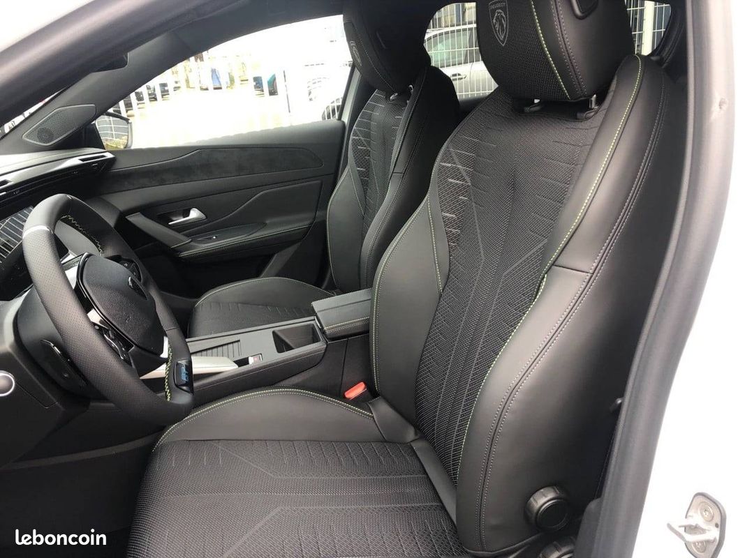 PEUGEOT 408 Hybrid 145 e-DCS6 GT (image 9)