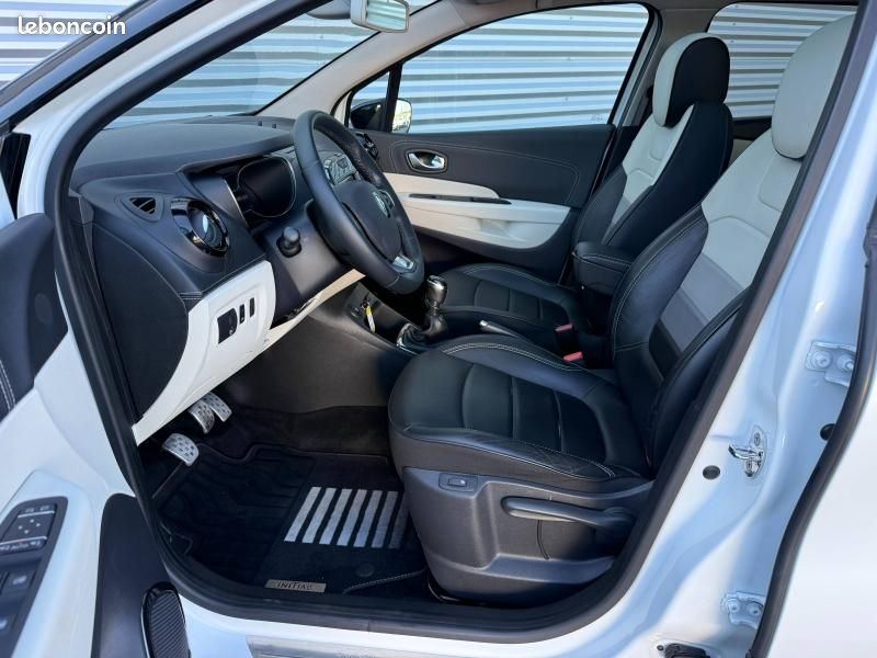 Renault Captur 1.2 TCe 120ch energy Initiale Paris (image 8)