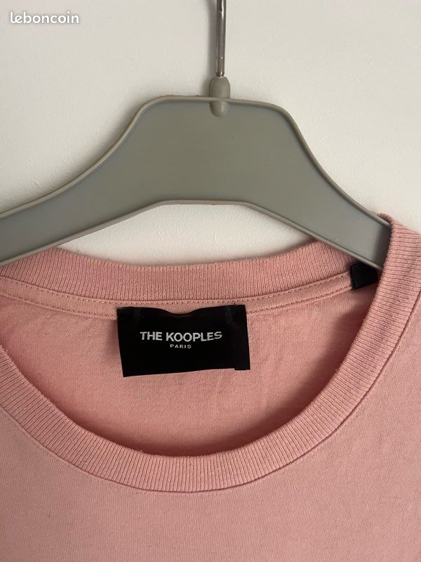 T-shirt Homme Rose - Manches Courtes - Col V - Taille 44 - Occasion Très Bon état