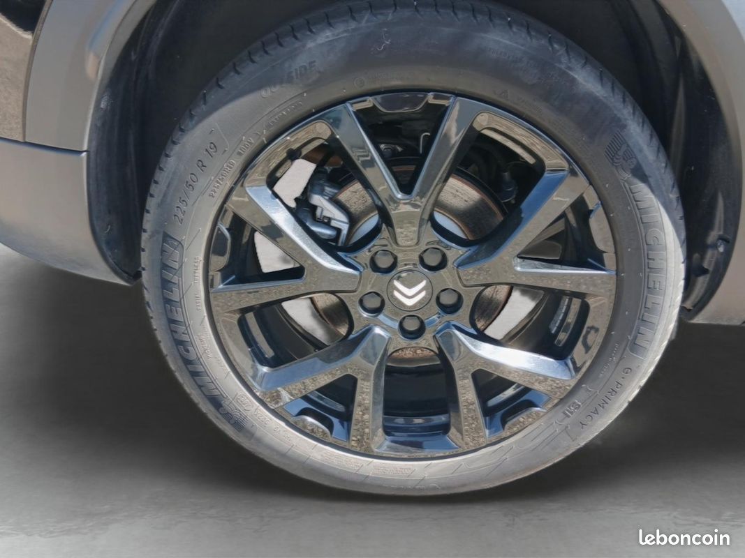 Citroen C5 Aircross 1.6 Hybride rechargeable 225 MAX + TOIT OUVRANT / VISION 360 / JANTES 19 / COFFR (image 26)