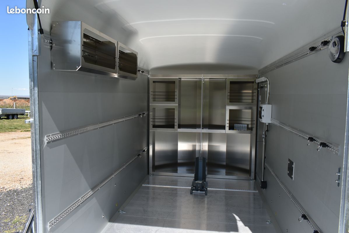 Remorque fourgon Debon Roadster 400 aluminium grise - aménagement possible (image 9)