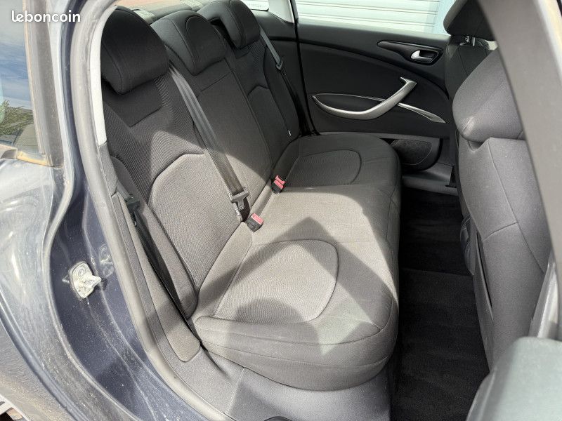 Citroen C5 1.6 HDI110 FAP CONFORT (image 7)